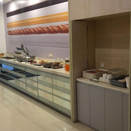 Ibis Ningbo Qianhu Plaza Hotel Exterior foto
